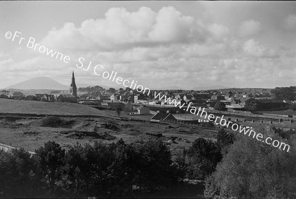 GENERAL VIEW FROM COLLEGE NEPHIN IN THE DISTANCE